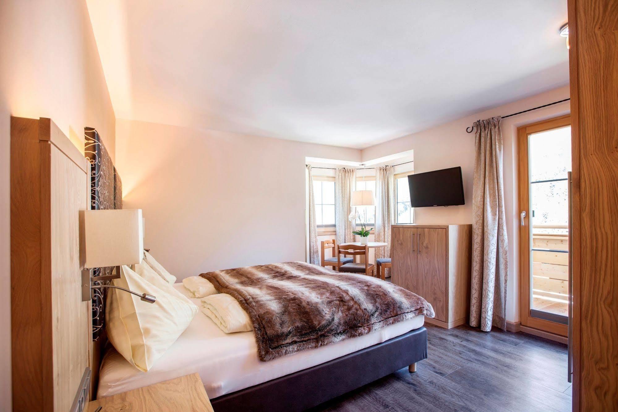 Hotel Mariasteinerhof Bagian luar foto